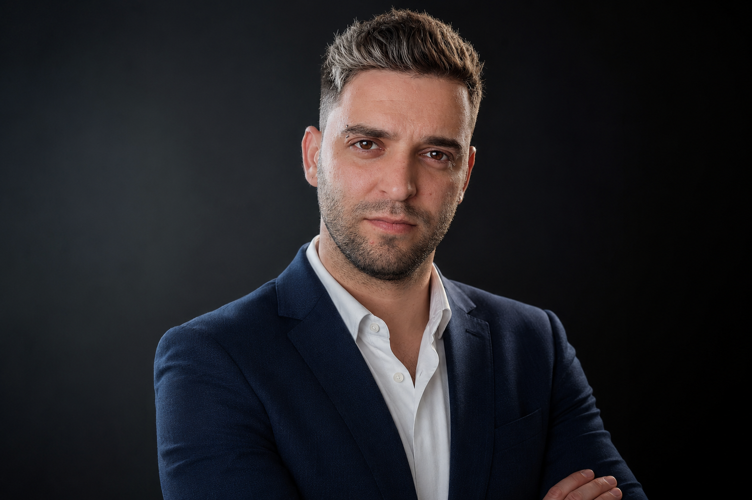 Adrian Gomez